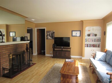 plenty of natural sunlight.