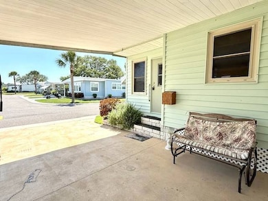 1071 Donegan Rd unit 938, Largo, FL 33771 - photo 2