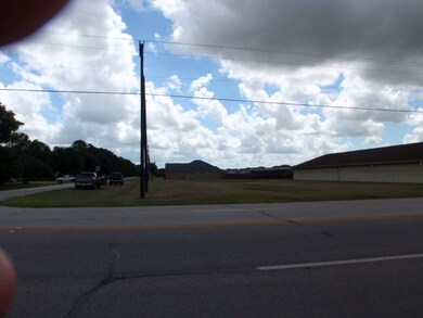4901-1/2 Avenue F, Bay City, TX 77414 - photo 2