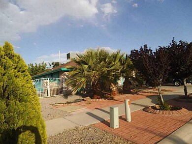 428 Tierra Linda Dr, Horizon City, TX 79928 - photo 2