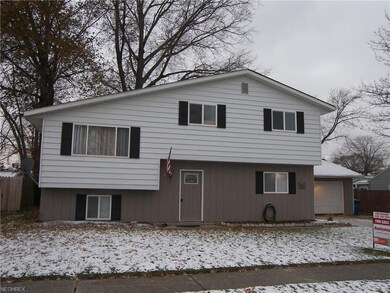 630 Idlewood Ave, Sheffield Lake, OH 44054 - photo 2