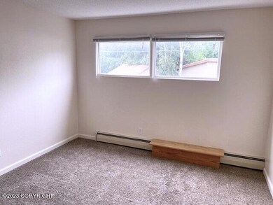 6413 E 14th Ct unit B, Anchorage, AK 99504 - photo 3