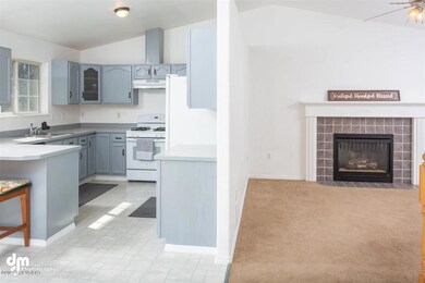 07-Main Living Area_DMD_4893