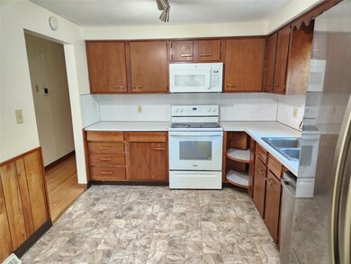 4152 Marietta Dr, Vestal, NY 13850 - photo 5