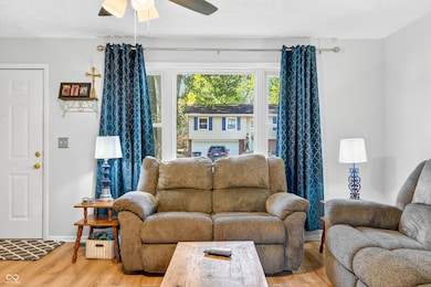 656 Berkshire Dr, Seymour, IN 47274 - photo 5