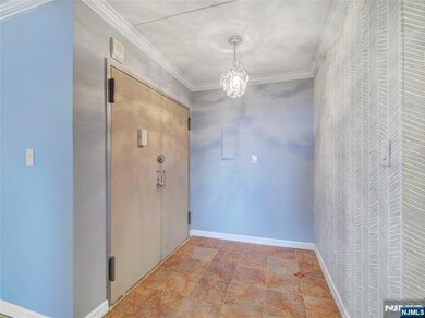 Briarcliff unit 16D, Cliffside Park, NJ 07010 - photo 3