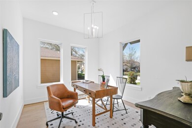 1321 Cheshire Ln, Houston, TX 77018 - photo 3