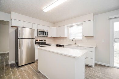 3183 Innisbrook Ct, Pickerington, OH 43147 - photo 6