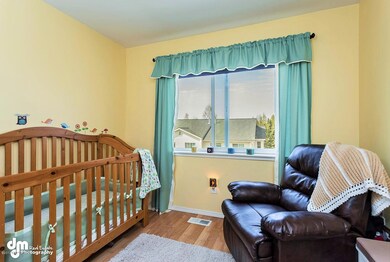 7077 Fairweather Park Loop-large-006-Bed