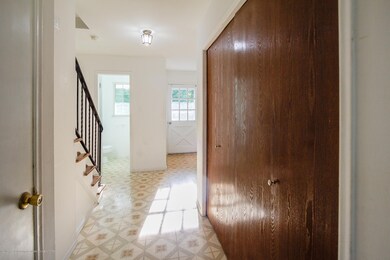 3523 Davidson Dr, Lansing, MI 48910 - photo 5