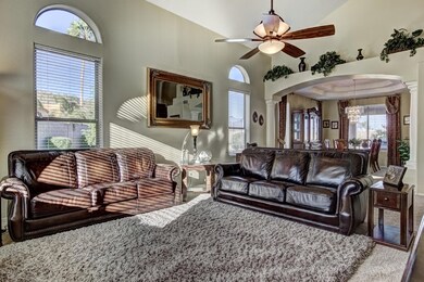 1409 N Duval-16