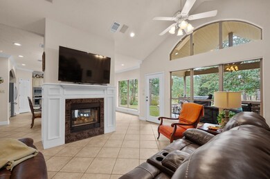 416 Broadmoor Dr, Brookeland, TX 75931 - photo 5