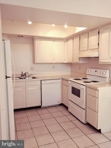 18913 Piney Point Place, Germantown, MD 20874 - photo 4