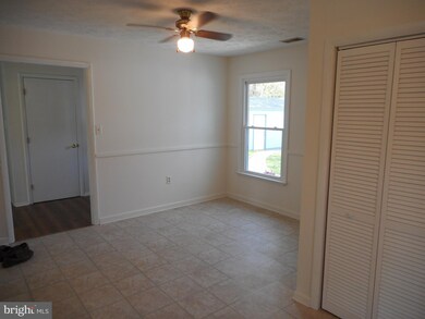 122 Foothill Ln, Harpers Ferry, WV 25425 - photo 7