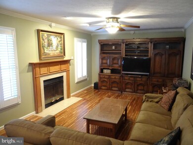 6037 Kennard Ct, Sykesville, MD 21784 - photo 6