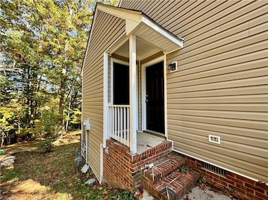 4019 Sherry Ct, Jamestown, NC 27282 - photo 5