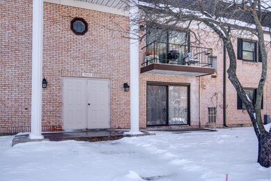 3305 Kirchoff Rd unit 1B, Rolling Meadows, IL 60008 - photo 2