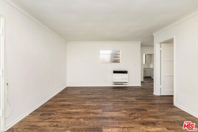 4900 Saint Elmo Dr, Los Angeles, CA 90019 - photo 6