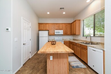 1949 W Olive Way, Chandler, AZ 85248 - photo 6