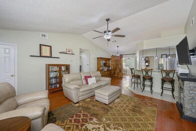 8-web-or-mls-4236 Edge Perry Rd-08