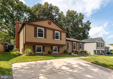 505 Fuselage Ave, Essex, MD 21221 - photo 2