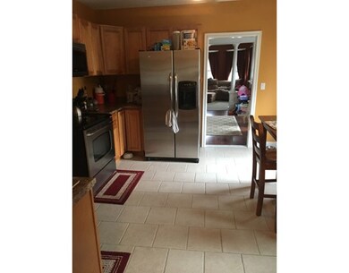 203 Hampden St unit 3, Chicopee, MA 01013 - photo 2