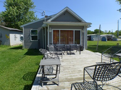 954 Charles St, Logan, OH 43138 - photo 6