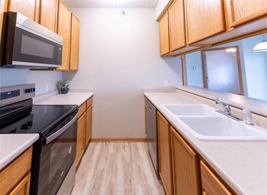 1740 SE La Grant Pkwy unit 18, Waukee, IA 50263 - photo 6