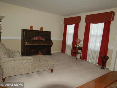 1292 E Sandcroft Ct, Sykesville, MD 21784 - photo 5