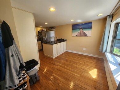 601 Piscassic St, Newmarket, NH 03857 - photo 4