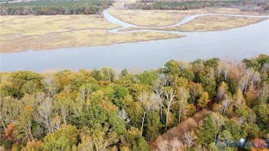 7 Scotland Landing Rd, West Point, VA 23181 - photo 4