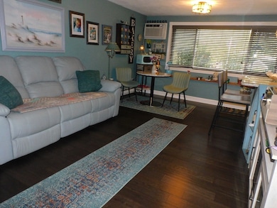 16 Glen Devin St, Amesbury, MA 01913 - photo 7