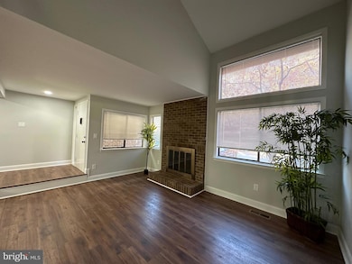 8576 Gwynedd Way, Springfield, VA 22153 - photo 5