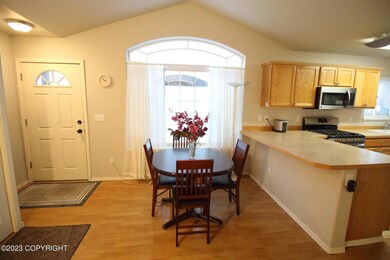 Dining Area to Kithcen