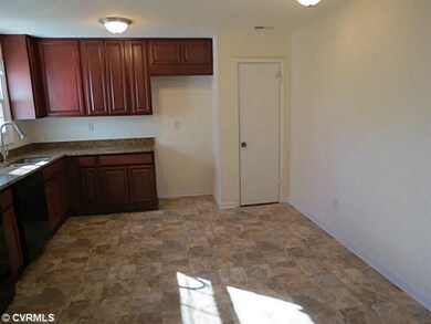 Kitchen - Eat-In kitchen with large pantry!