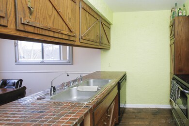 275b fairway court-107