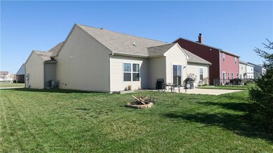 2699 Wildflower Ln, Greenwood, IN 46143 - photo 3