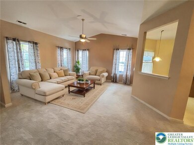 4918 Steeplechase Dr unit 29C, MacUngie, PA 18062 - photo 6