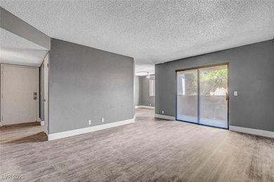 3151 Soaring Gulls Dr unit 2055, Las Vegas, NV 89128 - photo 3