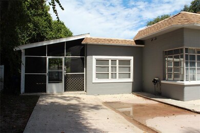 Attached Screened-In Patio