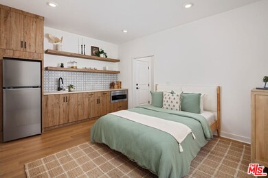 1678 Coral Sea Ln, Los Angeles, CA 90732 - photo 2