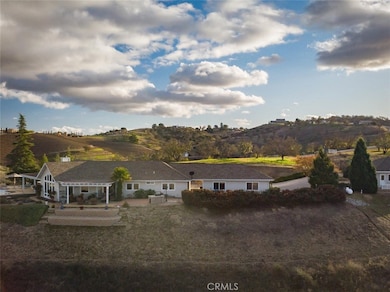 580 Venice Rd, Templeton, CA 93465 - photo 3