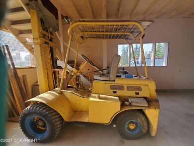 Fork Lift inlcuded