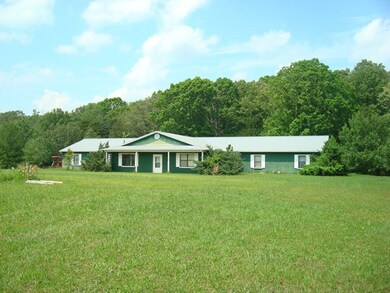 1034 Cindy Dr, Cookeville, TN 38506 - photo 2