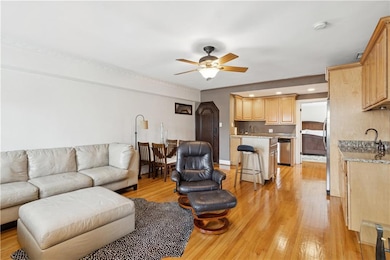 807 W 48th St unit 701, Kansas City, MO 64112 - photo 4