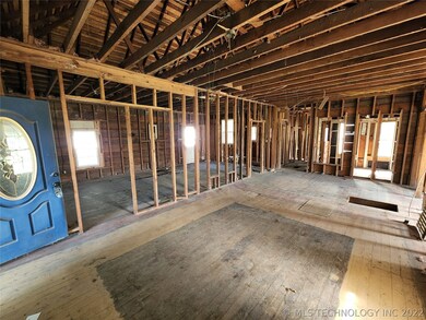 210 W College St, Broken Arrow, OK 74012 - photo 3