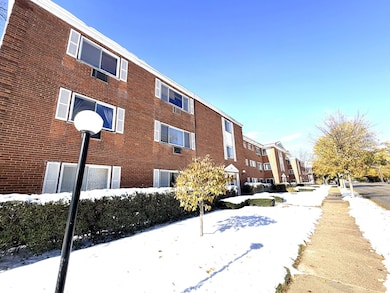 8440 Skokie Blvd unit 103, Skokie, IL 60077 - photo 2