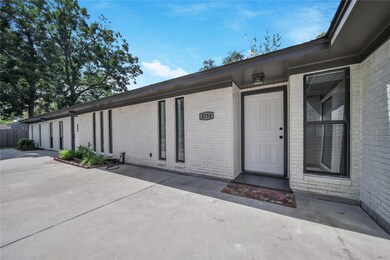 2714 Pecan St, Alvin, TX 77511 - photo 4