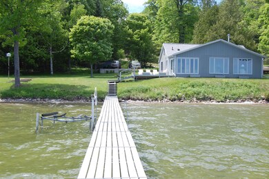 140 ft on Burt Lake