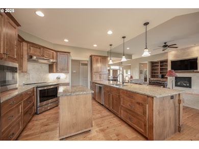 1818 SW 25th Cir, Battle Ground, WA 98604 - photo 7